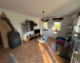 Eladó családi ház Nyúl 106 000 000 Ft