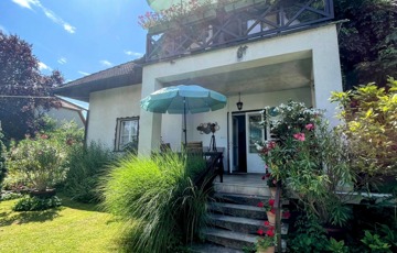 Eladó családi ház