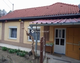 Eladó családi ház Komló 32 000 000 Ft