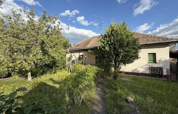 Eladó családi ház