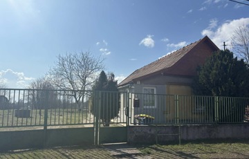 Eladó családi ház