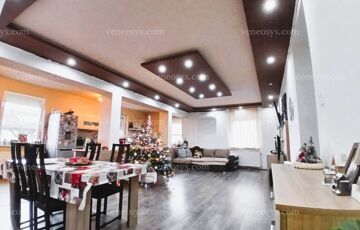 Eladó családi ház