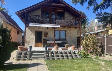 Eladó családi ház