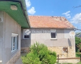 Eladó családi ház Pécs 31 900 000 Ft