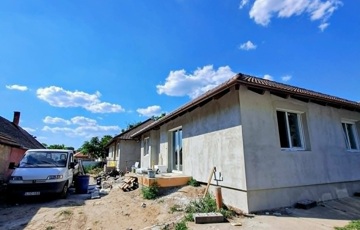 Eladó családi ház