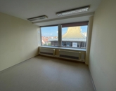 Kiadó iroda/üzlethelyiség Győr 39 600 Ft