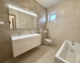 Eladó családi ház Pécs 115 990 000 Ft