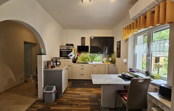 Eladó családi ház