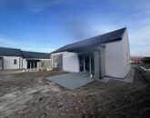 Eladó családi ház Tatabánya 98 000 000 Ft