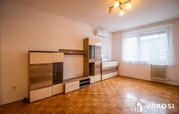 Eladó lakás