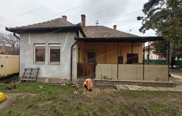 Kiadó családi ház