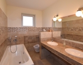 Eladó családi ház Debrecen 159 000 000 Ft