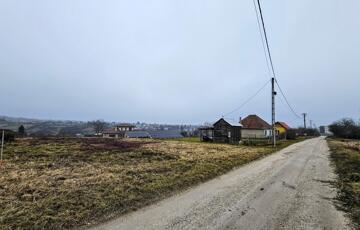 Eladó telek/földterület