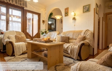 Eladó családi ház