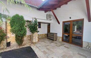 Eladó családi ház