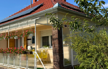 Eladó családi ház