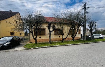 Eladó családi ház