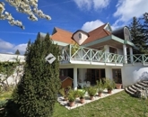 Eladó családi ház Pécs 195 000 000 Ft