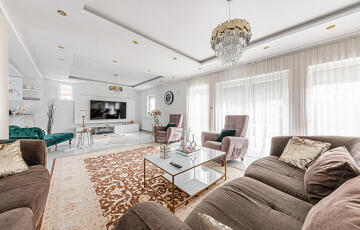 Eladó családi ház