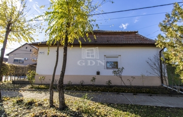 Eladó családi ház