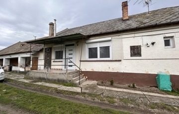 Eladó családi ház