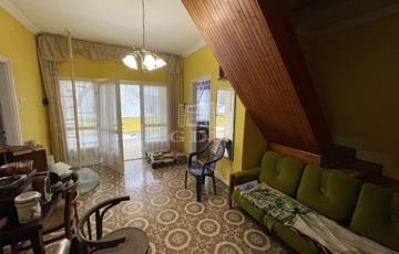 Eladó családi ház