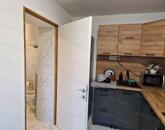 Nagy fügeden, a főút mellett, felújított, 1 szobás családi ház eladó