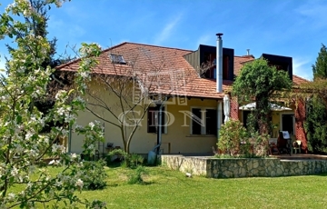 Eladó családi ház