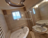 Eladó családi ház Kakasd 69 900 000 Ft