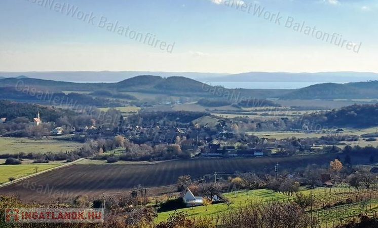 Csodálatos panorámával -eladó MEZŐGAZDASÁGI TERÜLET PÉCSELYEN