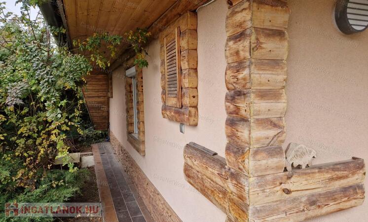 Markazon, a tóparton,  65 nm-es, 2 szobás, hétvégi házas nyaraló eladó