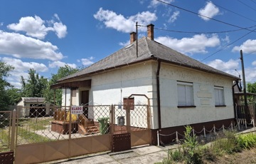 Eladó családi ház