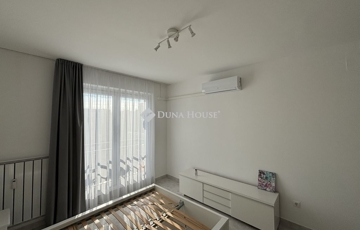 Eladó lakás