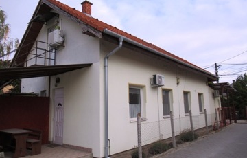 Eladó családi ház