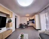 Eladó családi ház Győrzámoly 109 500 000 Ft