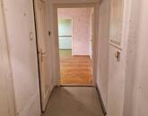 Jászberényben, a Lehel Vezér téren, 2. emeleti, 2 szobás lakás eladó