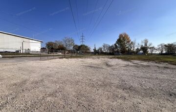 Eladó telek/földterület