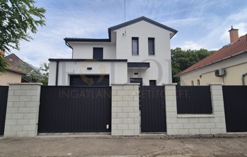 Eladó családi ház