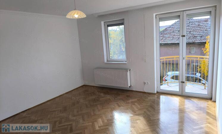 Szolnoki belvárosi 57 m2-es lakás kiadó!                                 