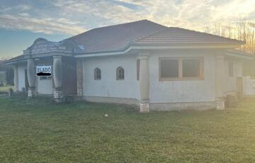 Eladó családi ház