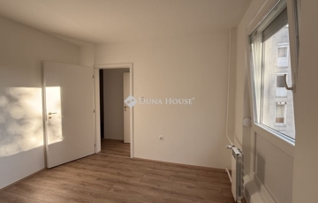 Eladó lakás