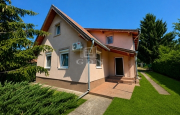 Eladó családi ház
