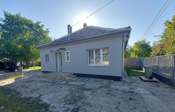 Eladó családi ház