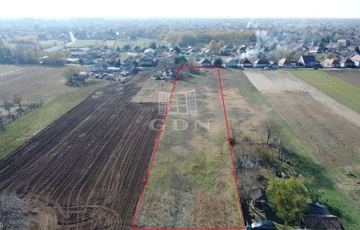 Eladó telek/földterület