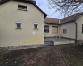 Eladó családi ház Pécs 79 900 000 Ft