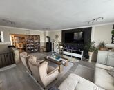 Eladó családi ház Taksony 349 900 000 Ft