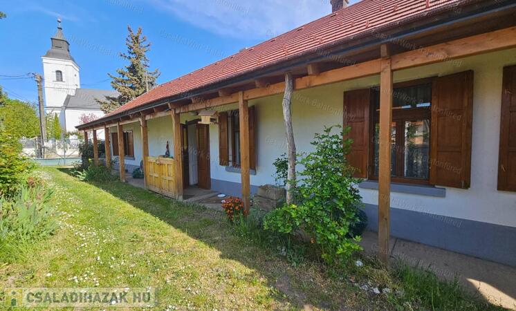 Eladó parasztház Csopakon - különleges hangulat, kivételes lehetőség                                 