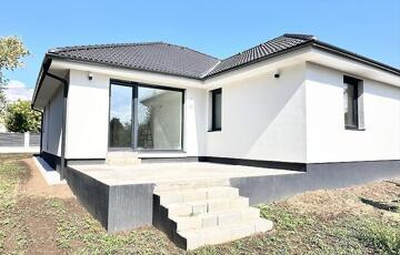 Eladó családi ház