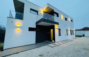 Eladó családi ház