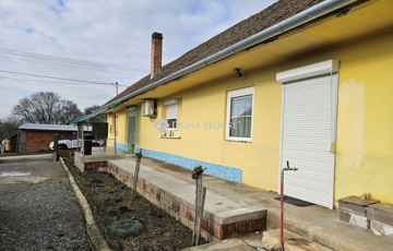 Eladó családi ház